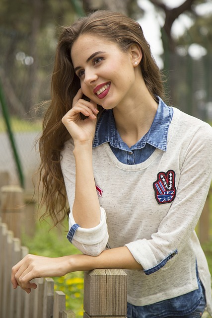 model-2598099_640